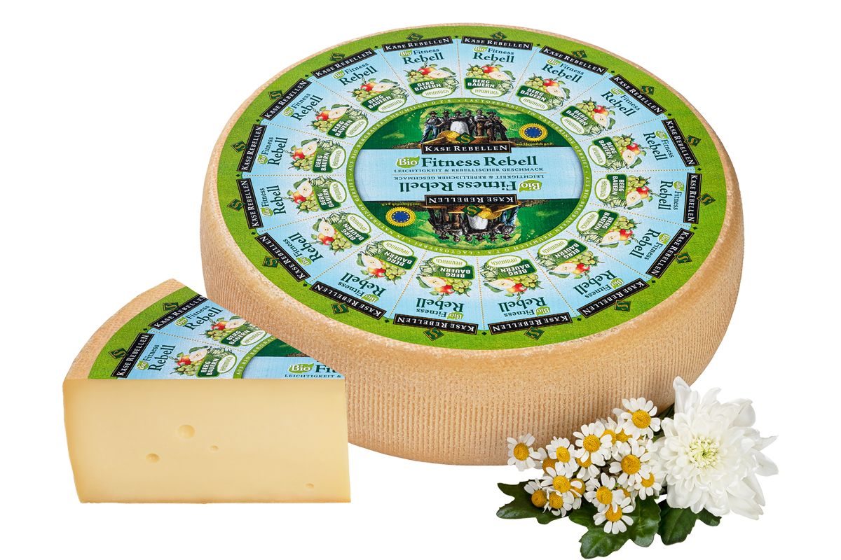 Fettreduzierter Fitness Bio Schnittkäse verziert mit Blumen
