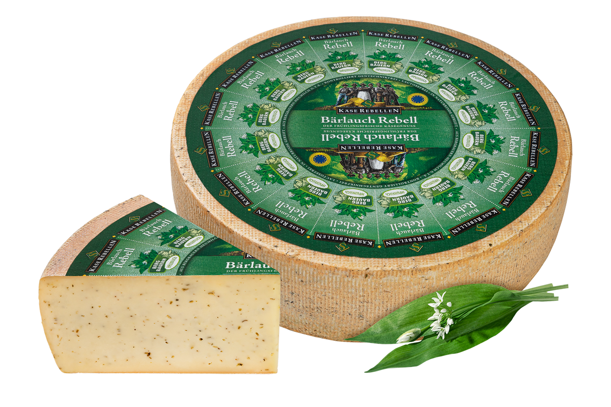 Käse mit Bärlauchblätter im Käseteig